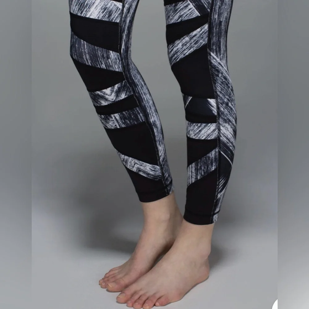 lululemon athletica Black and Gray Geometric Leggings